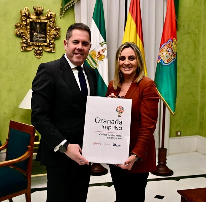 ©Ayto.Granada:  AYUNTAMIENTO Y CMARA DE COMERCIO ACUERDAN LA CREACIN DE UNA OFICINA ACELERADORA DE PROYECTOS EMPRESARIALES PARA ATRAER NUEVAS INVERSIONES A LA CIUDAD  